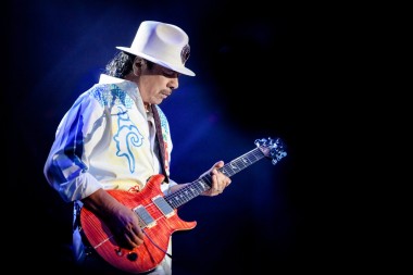 Carlos-Santana-e1733824184941
